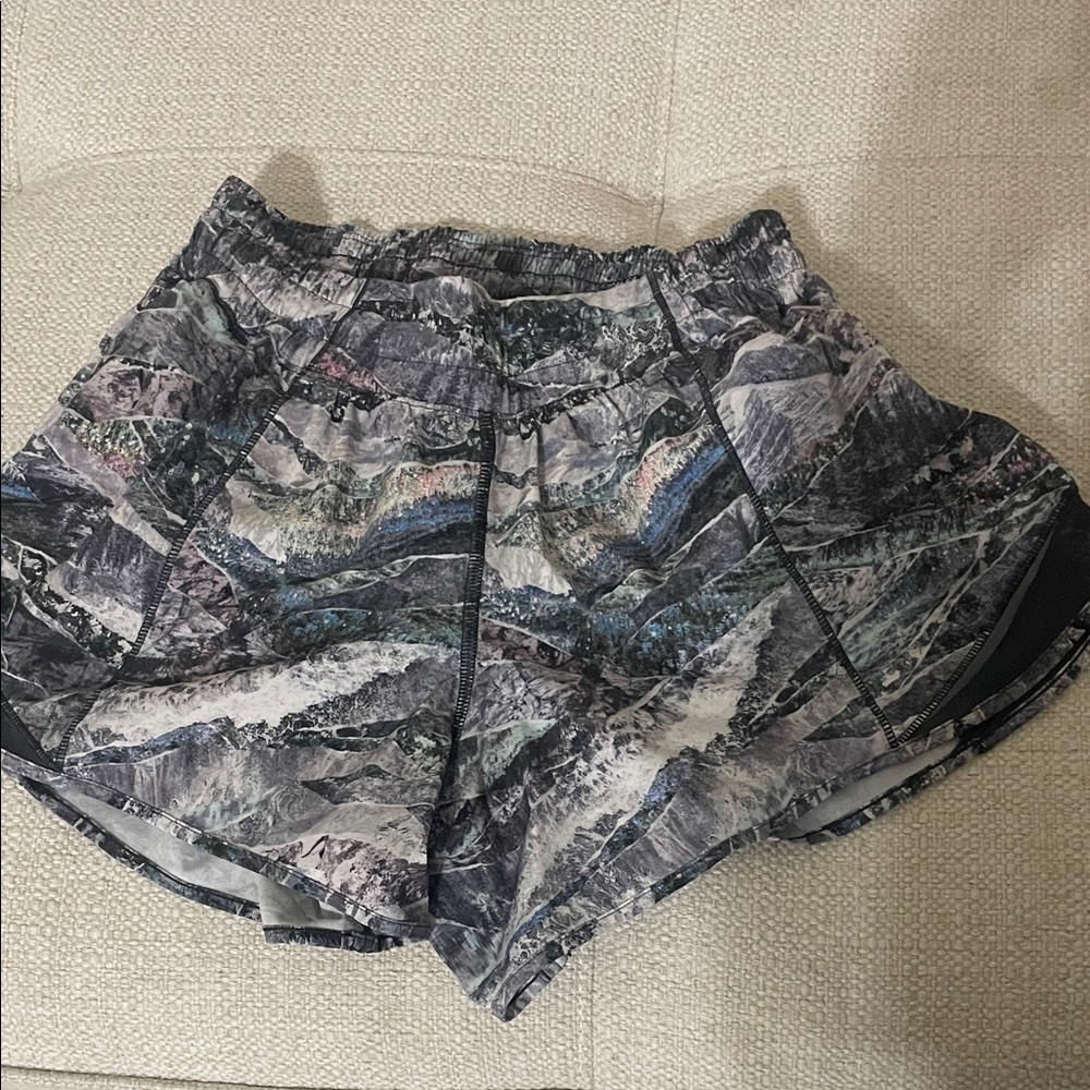 Lululemon short